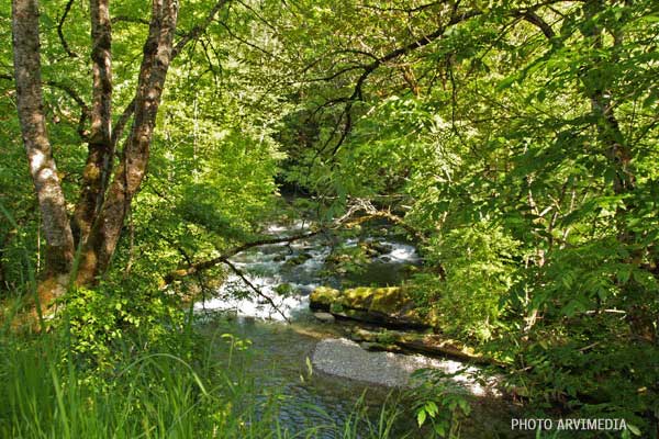 loisirs vacances en montagne dans les Alpes